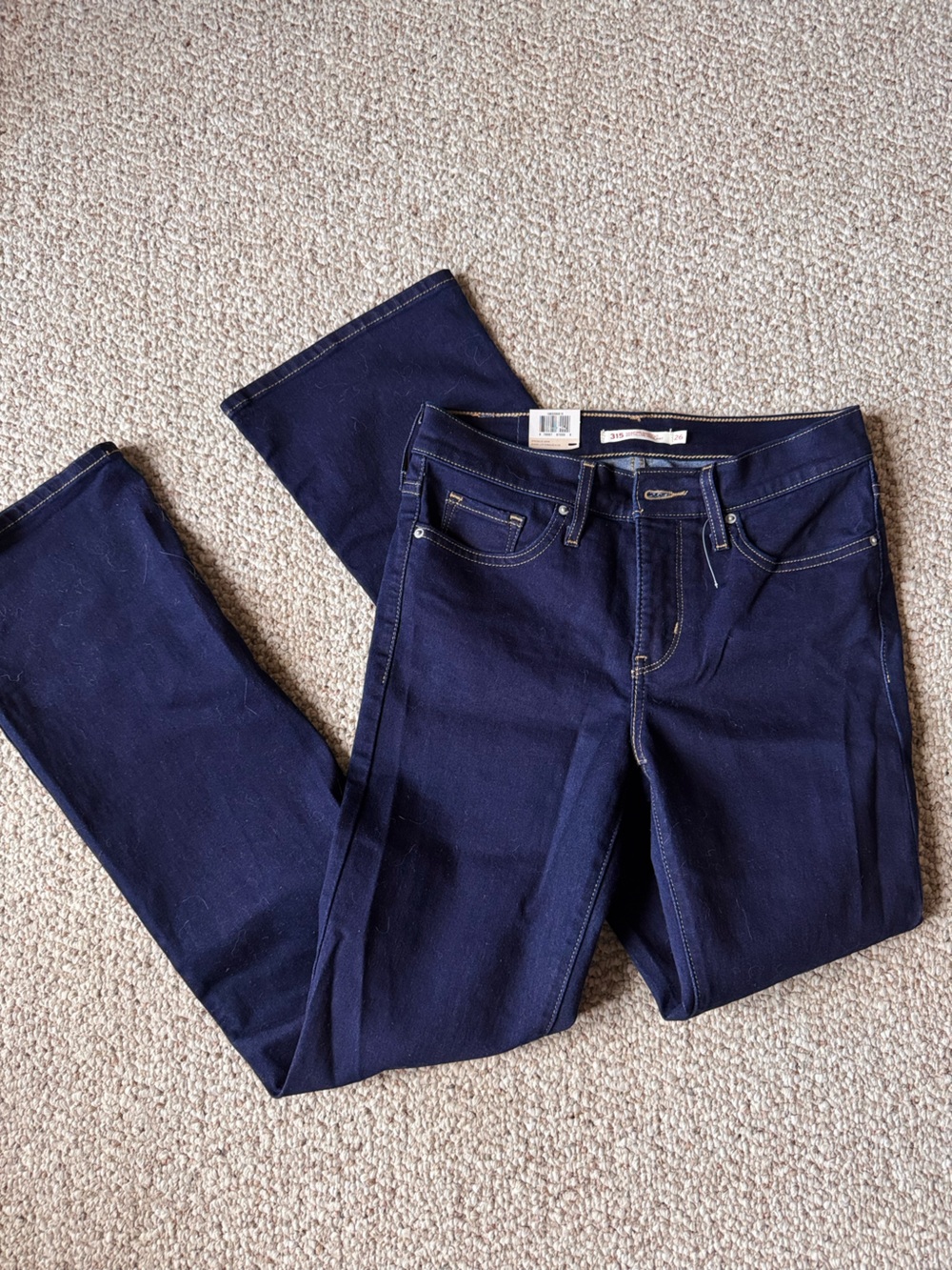 NWT Levi’s Midrise Shaping Bootcut 26x32
